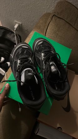 Bottega size 11 men