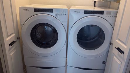 Whirlpool Washer and Dryer  Set