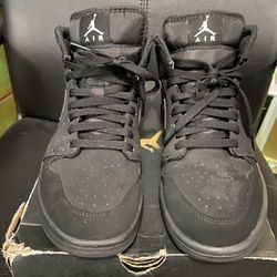 Jordan 1 Mid