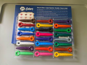 24 Triangle Jumbo Crayons