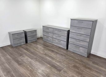 Dresser,  Chest And 2 Nightstands  - Cómoda,  Gavetero Y 2 Mesitas de noche