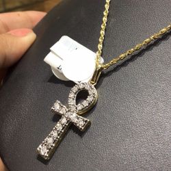 10k Gold Diamond Pendant With 20” Inch Chain Together Deal Both ..💎💎💎
