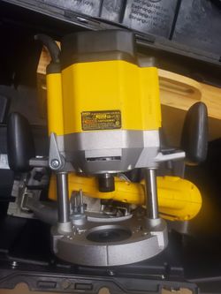 ROUTER AND BIT KIT