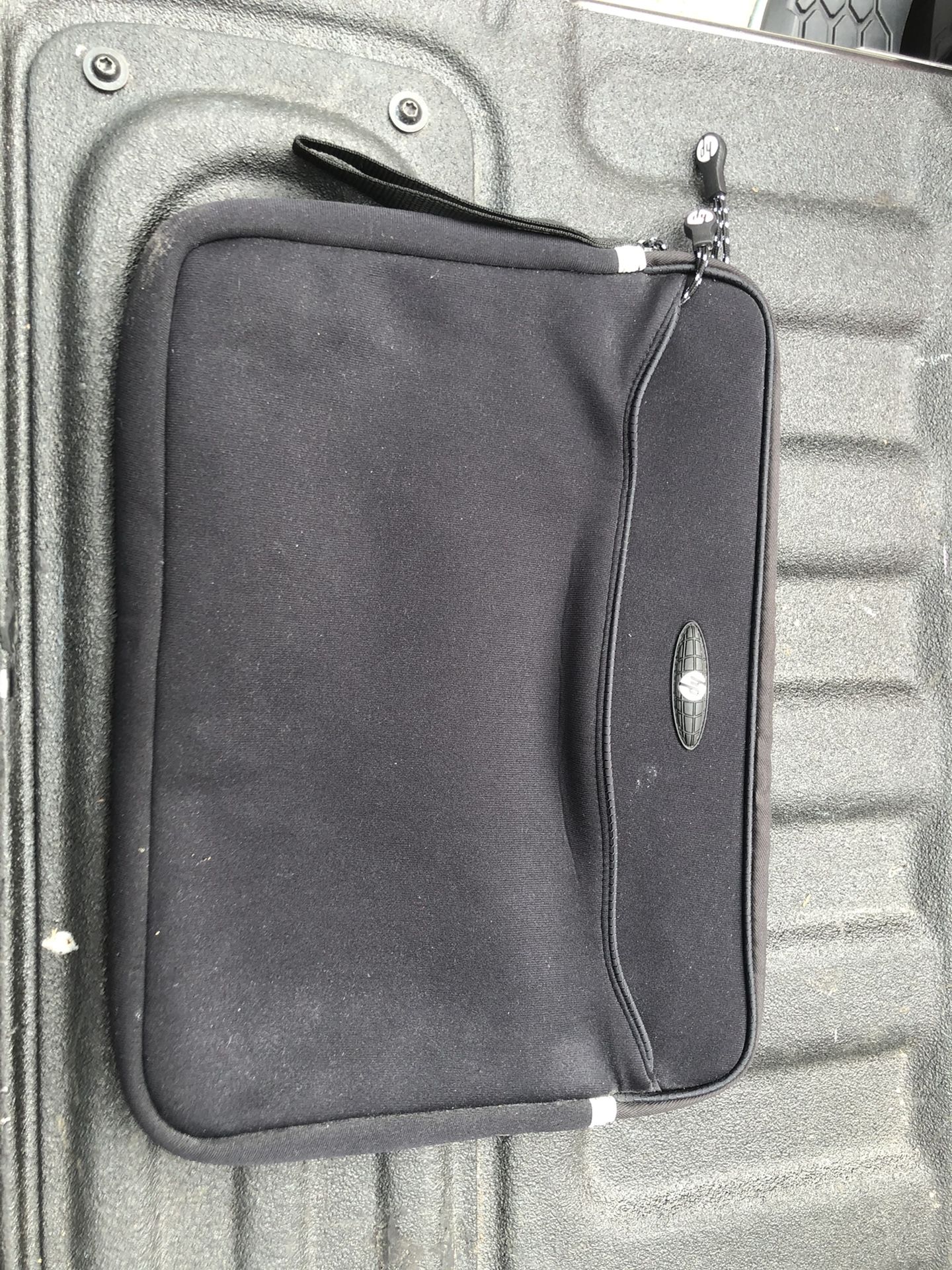 HP tablet zip up protective case with side carrying strap