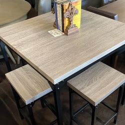 Counter Height Table With Stools 