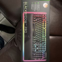 Razer Widow V4 Pro Keyboard