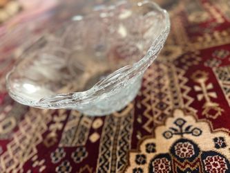 Clear Glass Serving Bowl - Etched Leaf & Fruit Pattern -Large Crystal Fruit Bowl