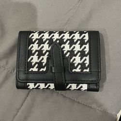 Small Black And White Wallet 
