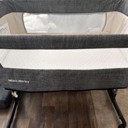 Mika Mickey Bedside Sleeper