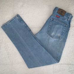 Wrangler Men’s Denim Jeans - Regular Fit (33 x 32) - 96501SL / 9651QSL