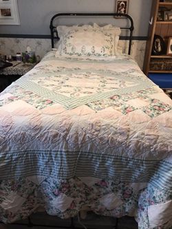 ANTIQUE QUILTS FOR TWIN BEDS