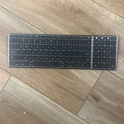 Ultra Thin Bluetooth Keyboard 