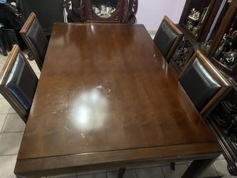 Mesa De Comedor Con 4 Sillas