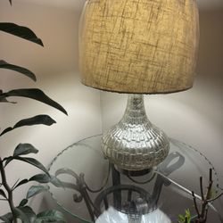 I’m Selling My Two End Table  And 2 Lamps And and coffee table