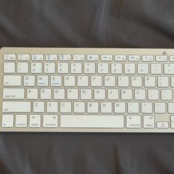 Wireless Bluetooth keyboard