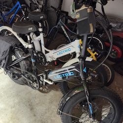 LECTRIC XP 2 BIKES LIKE NEW! 2 eBIKE HITCH CARRIER ALSO