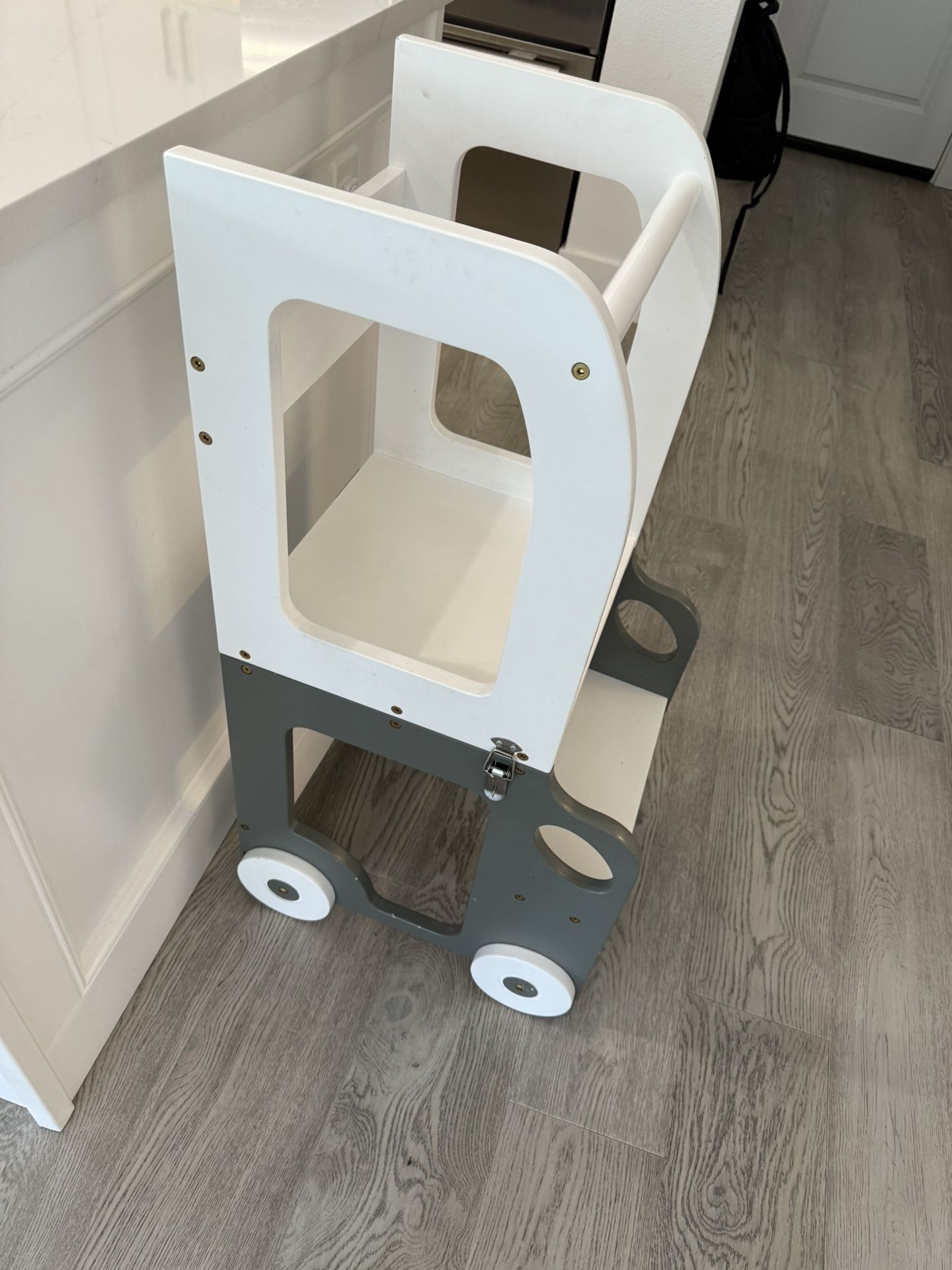 Convertible Toddler Tower