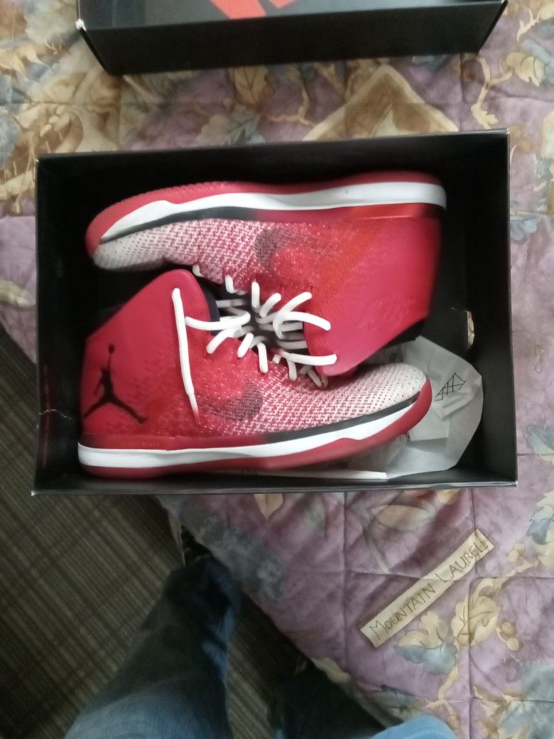 Air Jordan 31s Size 8 1/2 