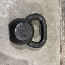 30 LB Iron Kettlebell