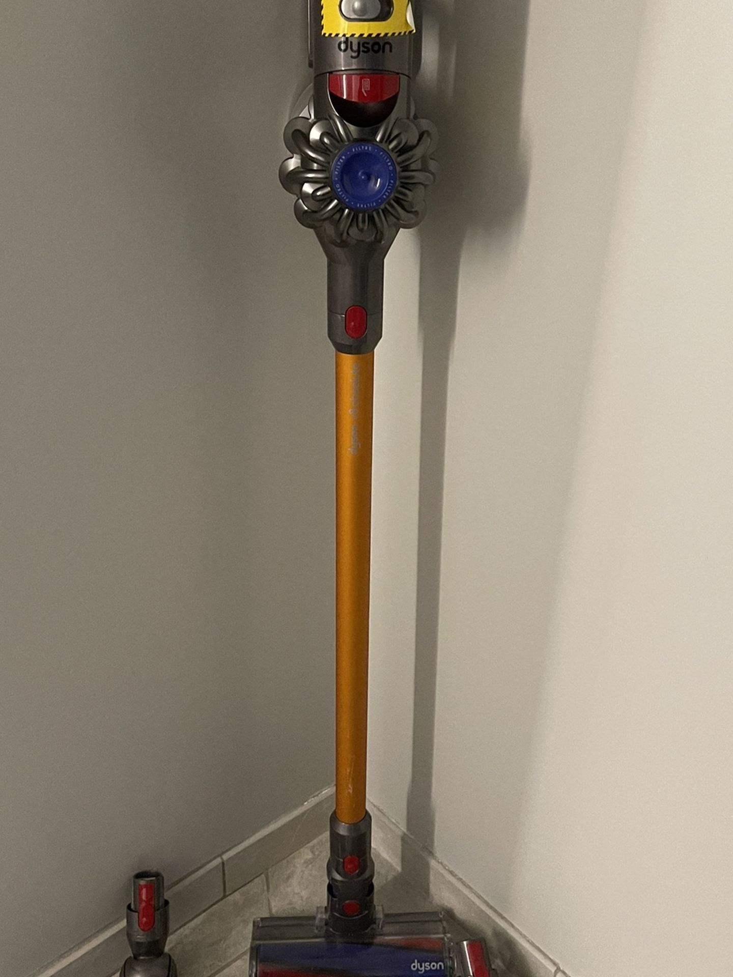 Dyson V8 Absolute Vacuum