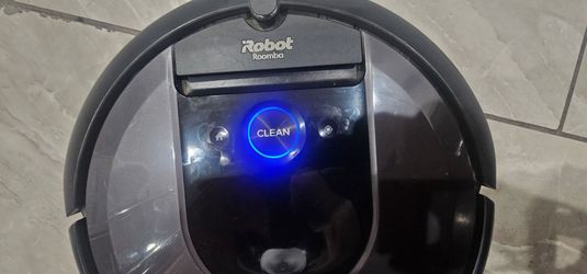 ROBOT ROOMBA 17.