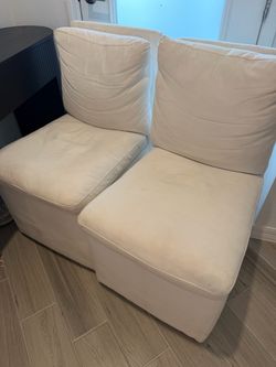 Set of 2 Accent Chairs – Great Condition