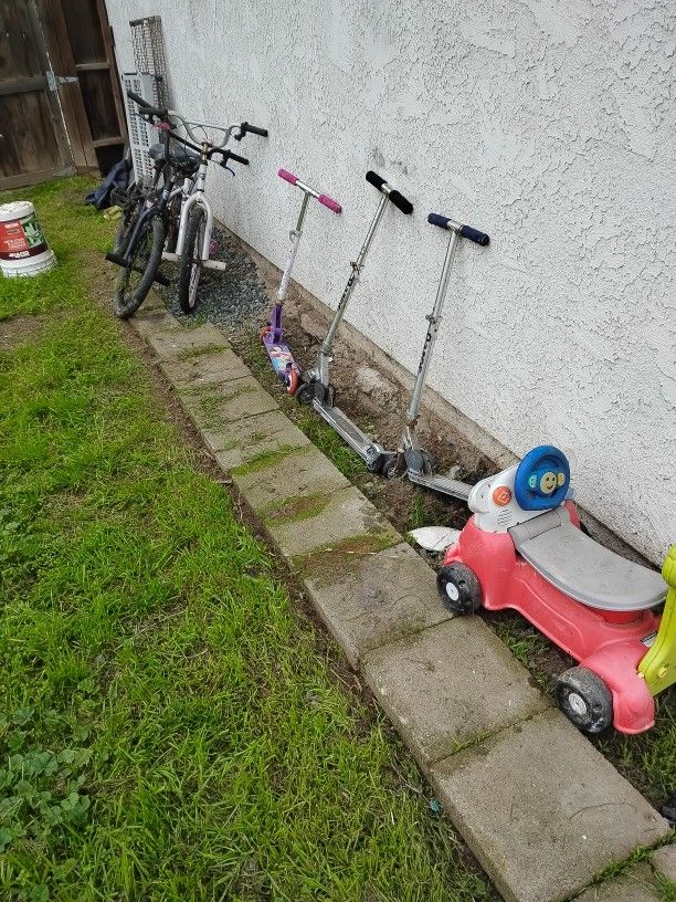 $35.00.. 2 Bikes 3 Scooters 1 Car Only $35 Bucks Or Best Offer