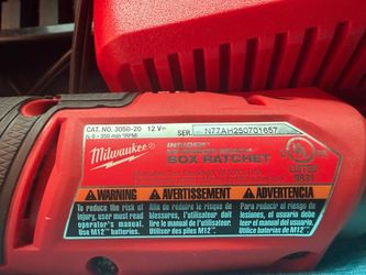 Milwaukee M12 Insider Extended Reach Box Ratchet