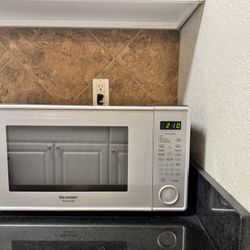 Sharp 1200 Watt Microwave 