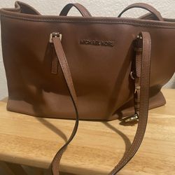 Michael  K Purse 