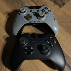 2 Xbox One Controllers 