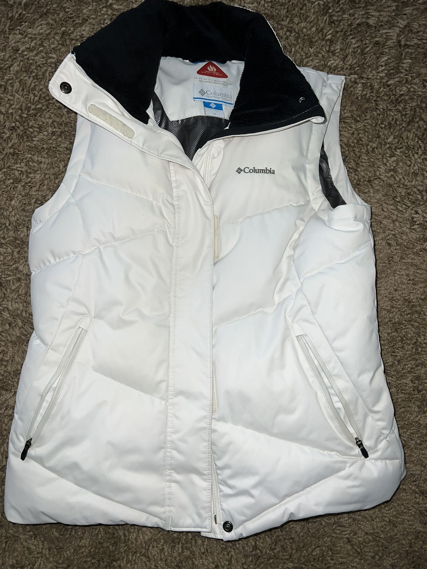 Columbia Puffer Plush Vest
