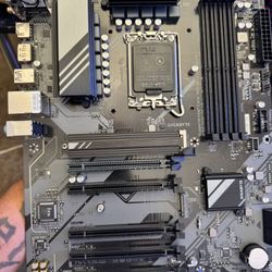 GIGABYTE B760M DS3H AX  Motherboard 