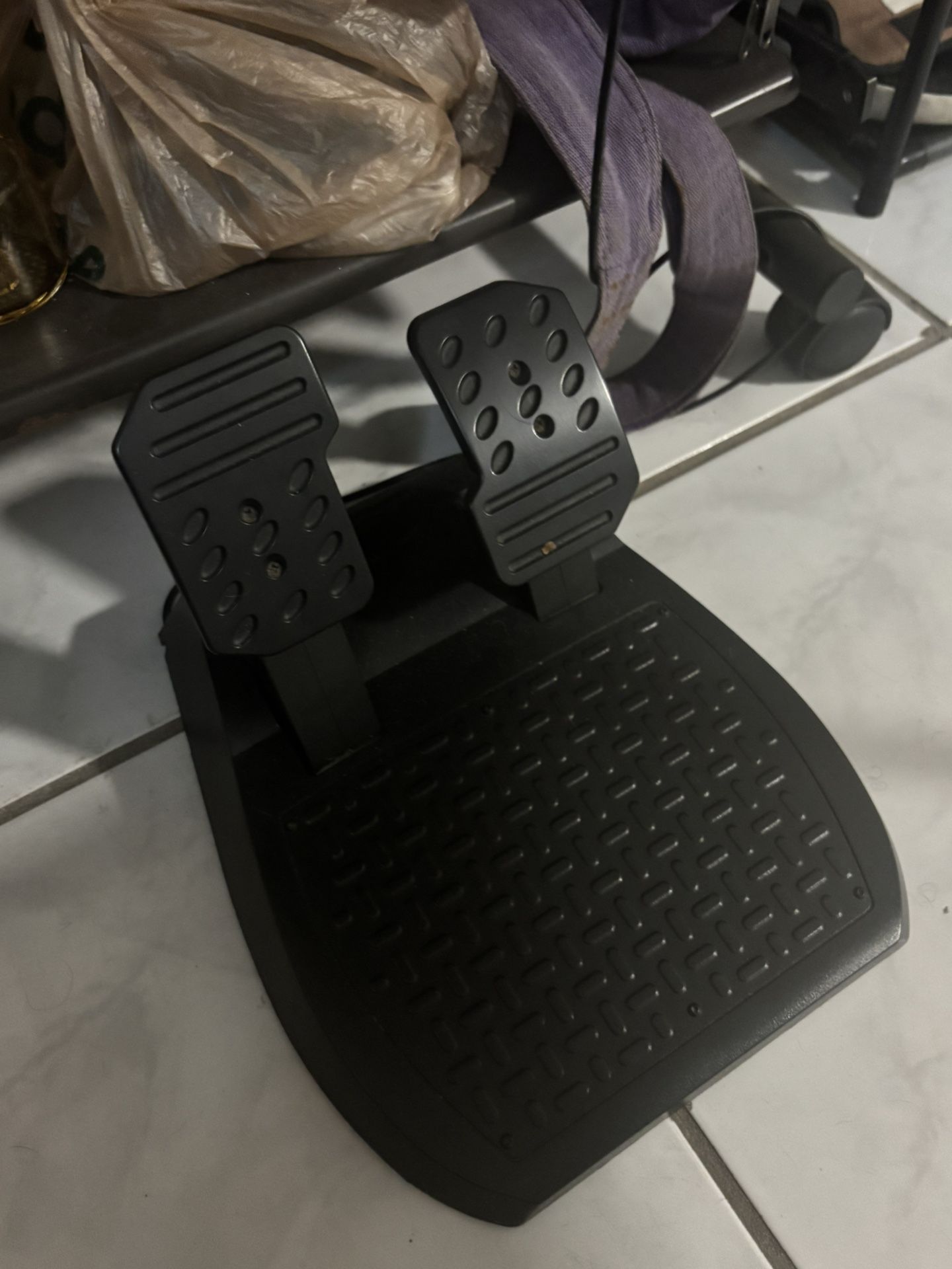 Play Station Steering Wheel And Foot Pedals