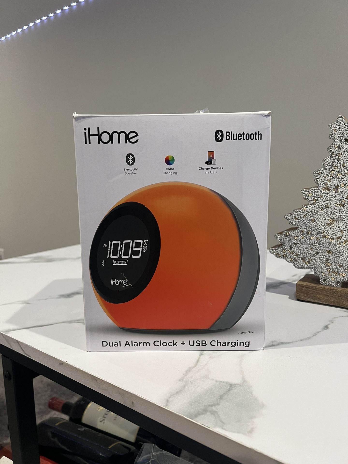 iHome Bluetooth Alarm Clock Radio with Color Changing Light and USB Charging