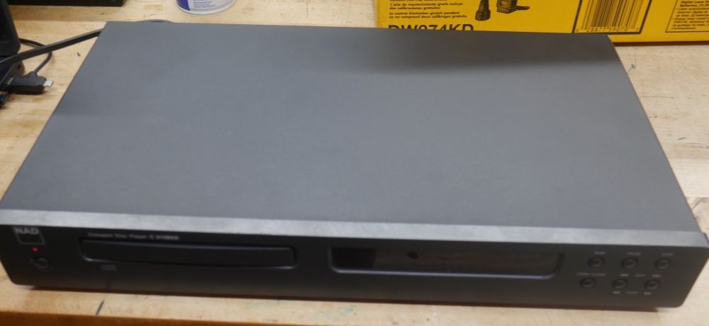 NAD C 515BEE Compact Disc CD Player No Remote - Audiophile. used. tested. in a good working order. no remote