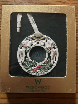2003 Wedgwood Wreath