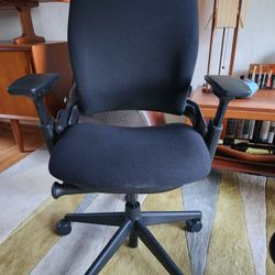 Steelcase Leap V2 Office Task Chair Fully Loaded