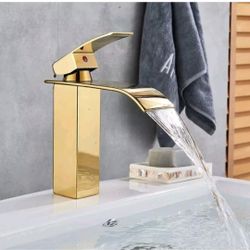 BATHROOM FAUCET 