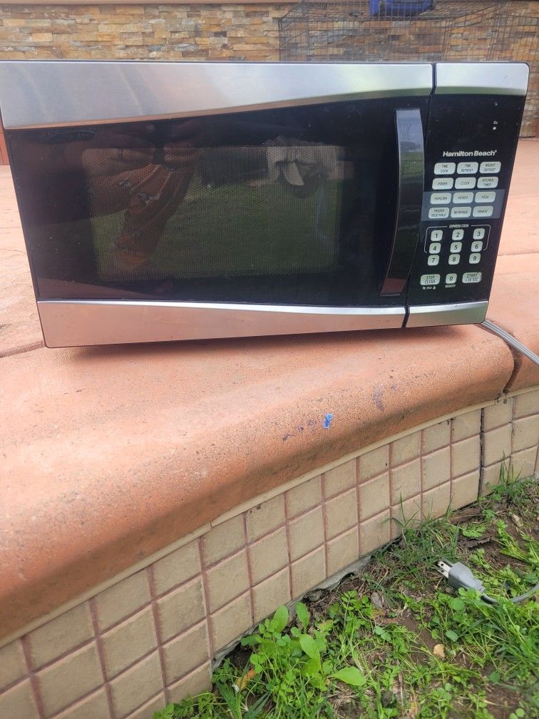 Hamilton Beach Microwave