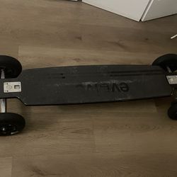 Evolve electric Skateboard