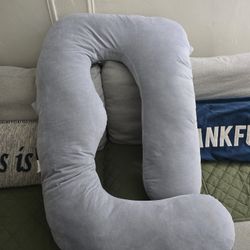 Momcozy Pregnancy Pillow New