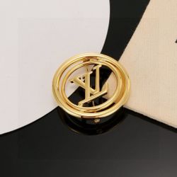 Brooch