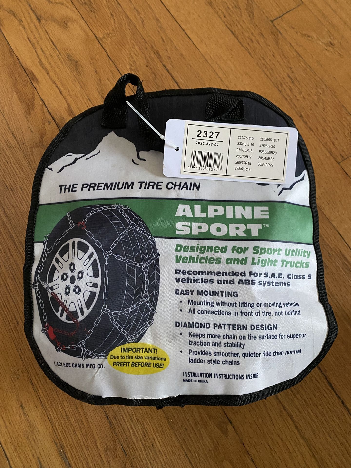 SNOW CHAIN (BRAND NEW)