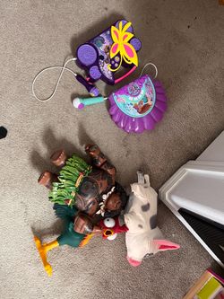 Moana toys & Karaoke