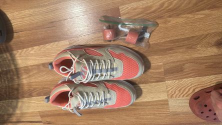 Womens Size 8 Heelys