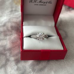 14k WHITE GOLD RING SIZE 6