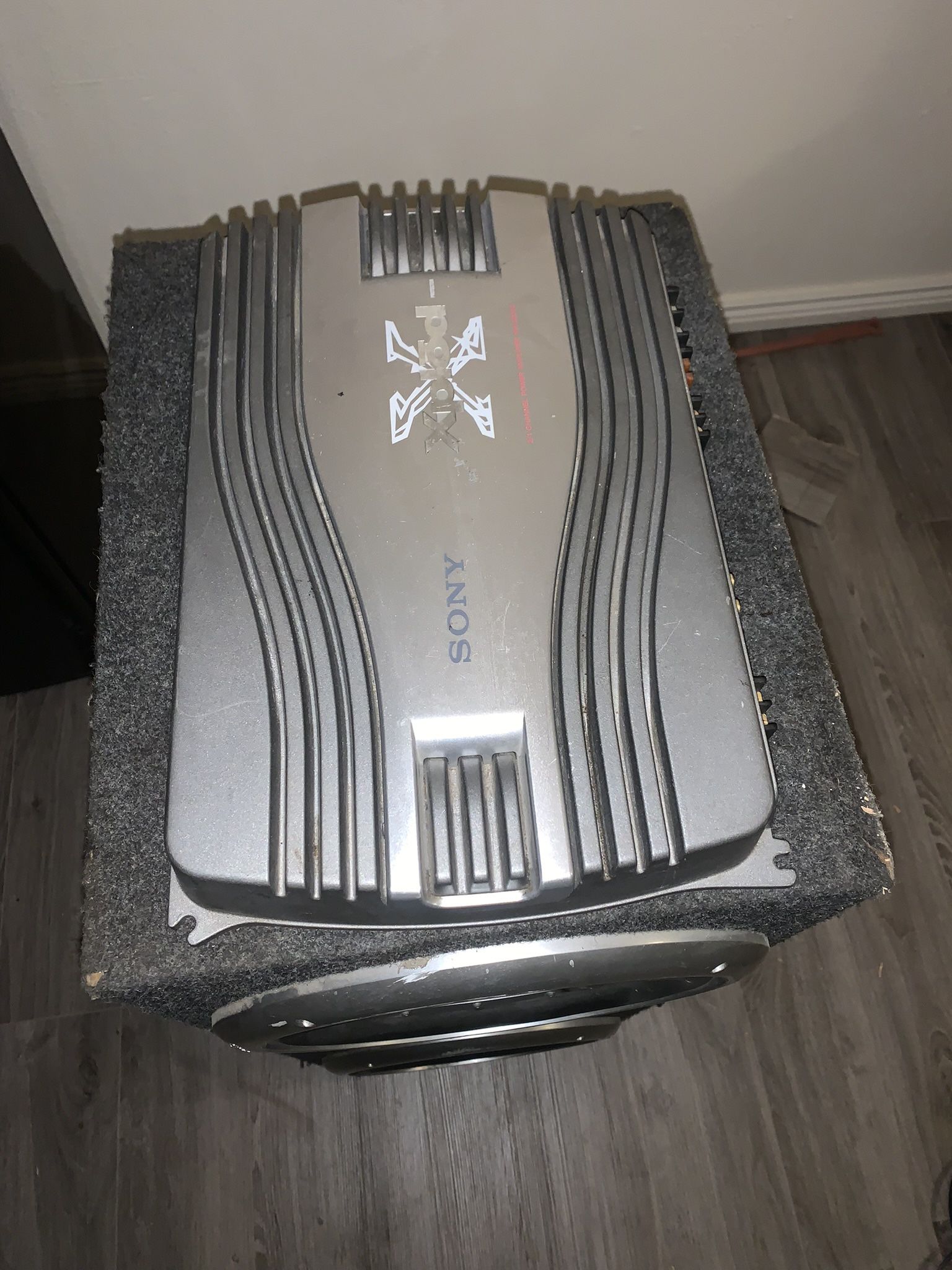 Amp and Subwoofer