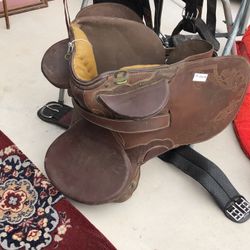 Aussie Hornless Saddle