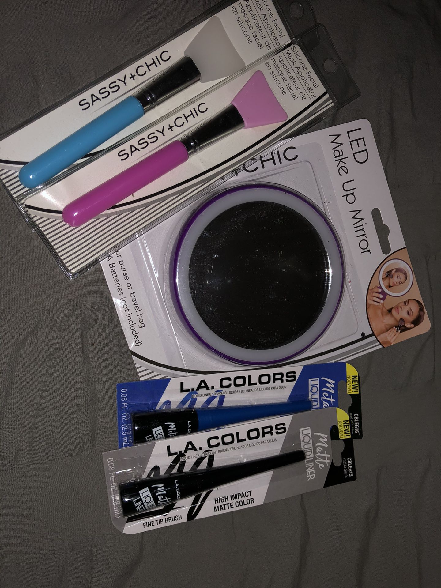 Face Mask Applicators, Eye Liners & a Mirror